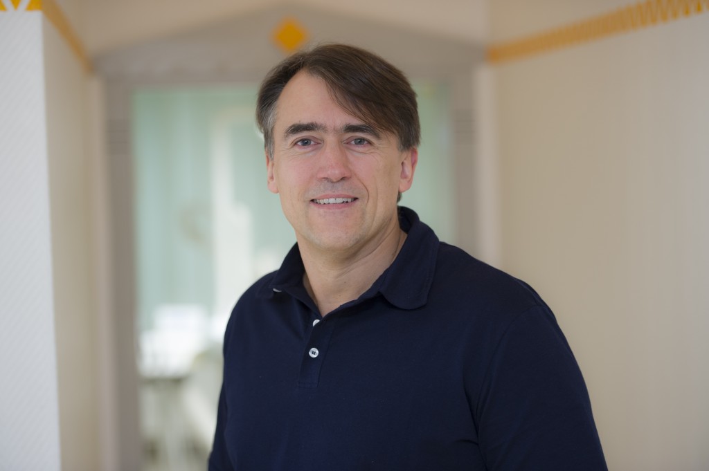 Dr. Martin Preiß, der heutige Chef der Praxis, arbeitet seit mehr als 20 Jahren als Zahnarzt in St. Wendel