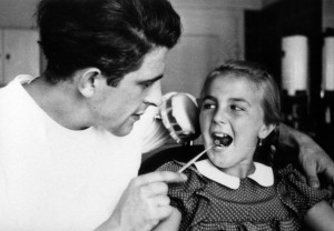 Seit Jahrzehnten betrachten Patienten ihren Zahnarzt mit einer Mischung aus Hoffnung, Skepsis und Misstrauen.